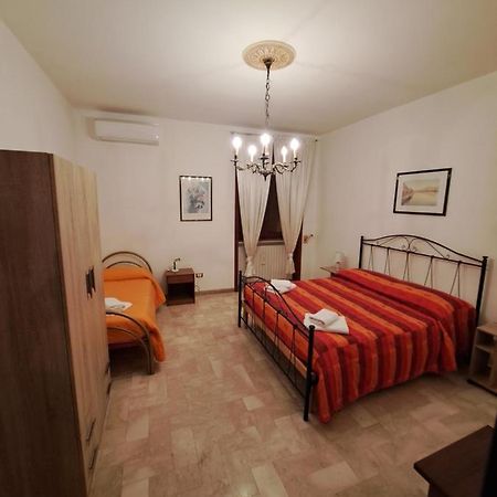 Casa Vacanza Pietro E Nina Lecce Exteriör bild