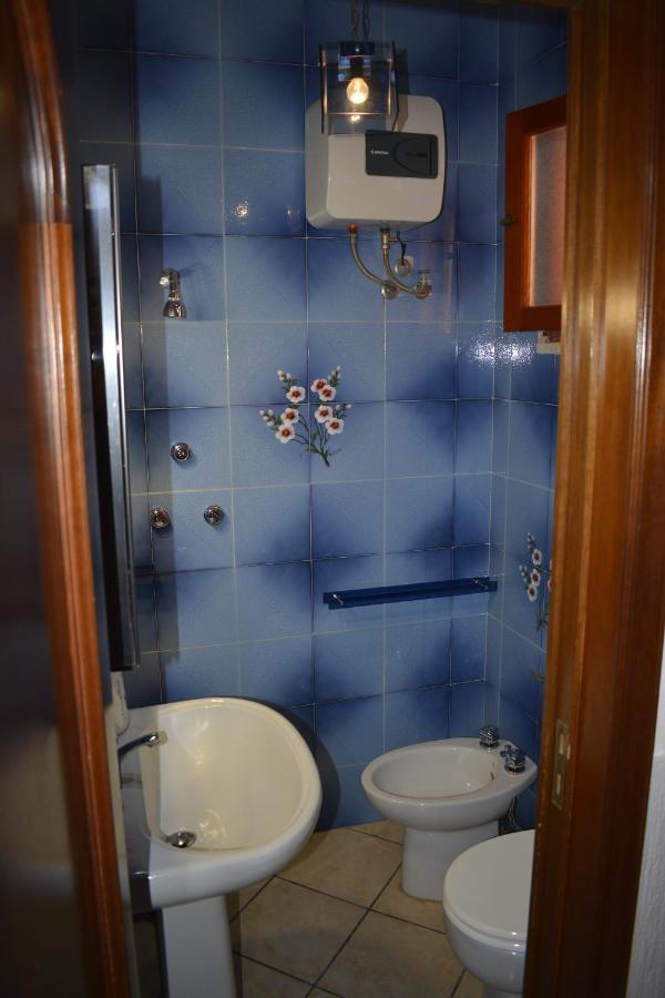 Casa Vacanza Pietro E Nina Lecce Exteriör bild