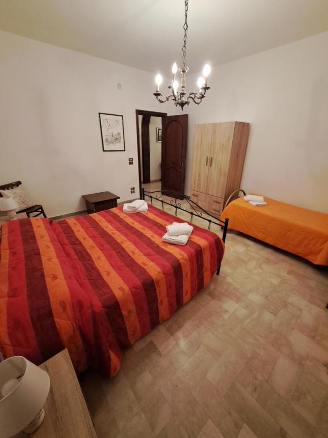 Casa Vacanza Pietro E Nina Lecce Exteriör bild