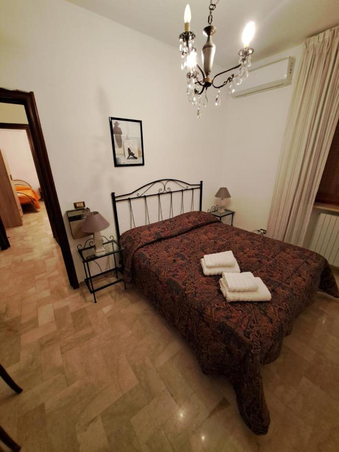 Casa Vacanza Pietro E Nina Lecce Exteriör bild