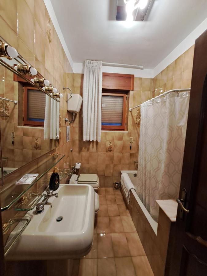 Casa Vacanza Pietro E Nina Lecce Exteriör bild